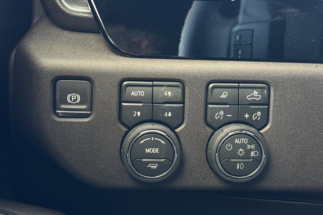 New 2026 Chevrolet Silverado 1500 LTZ w/ LTZ Premium Package AWD/4WD image 29