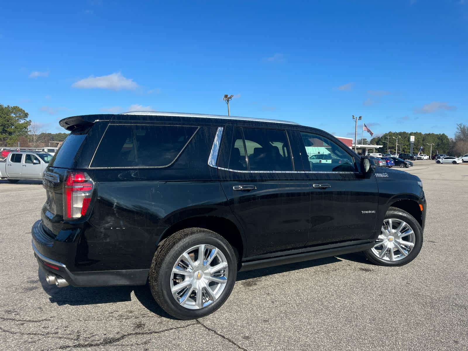 Used 2023 Chevrolet Tahoe High Country w/ Premium Package 2 image 9
