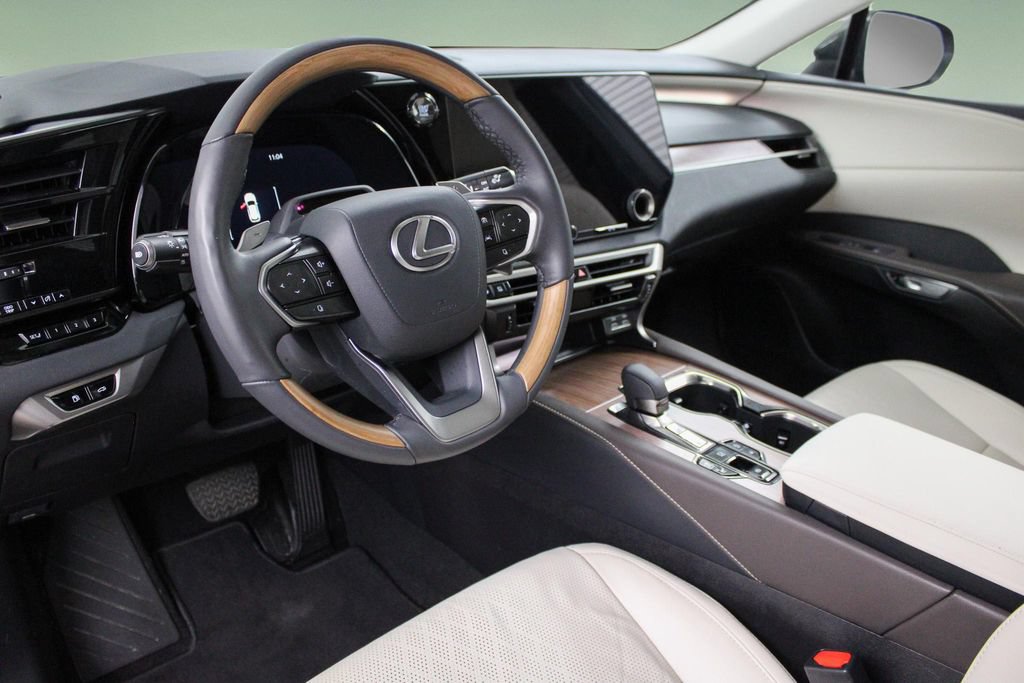 Used 2025 Lexus RX 350 Premium Plus w/ Convenience Package AWD/4WD image 2