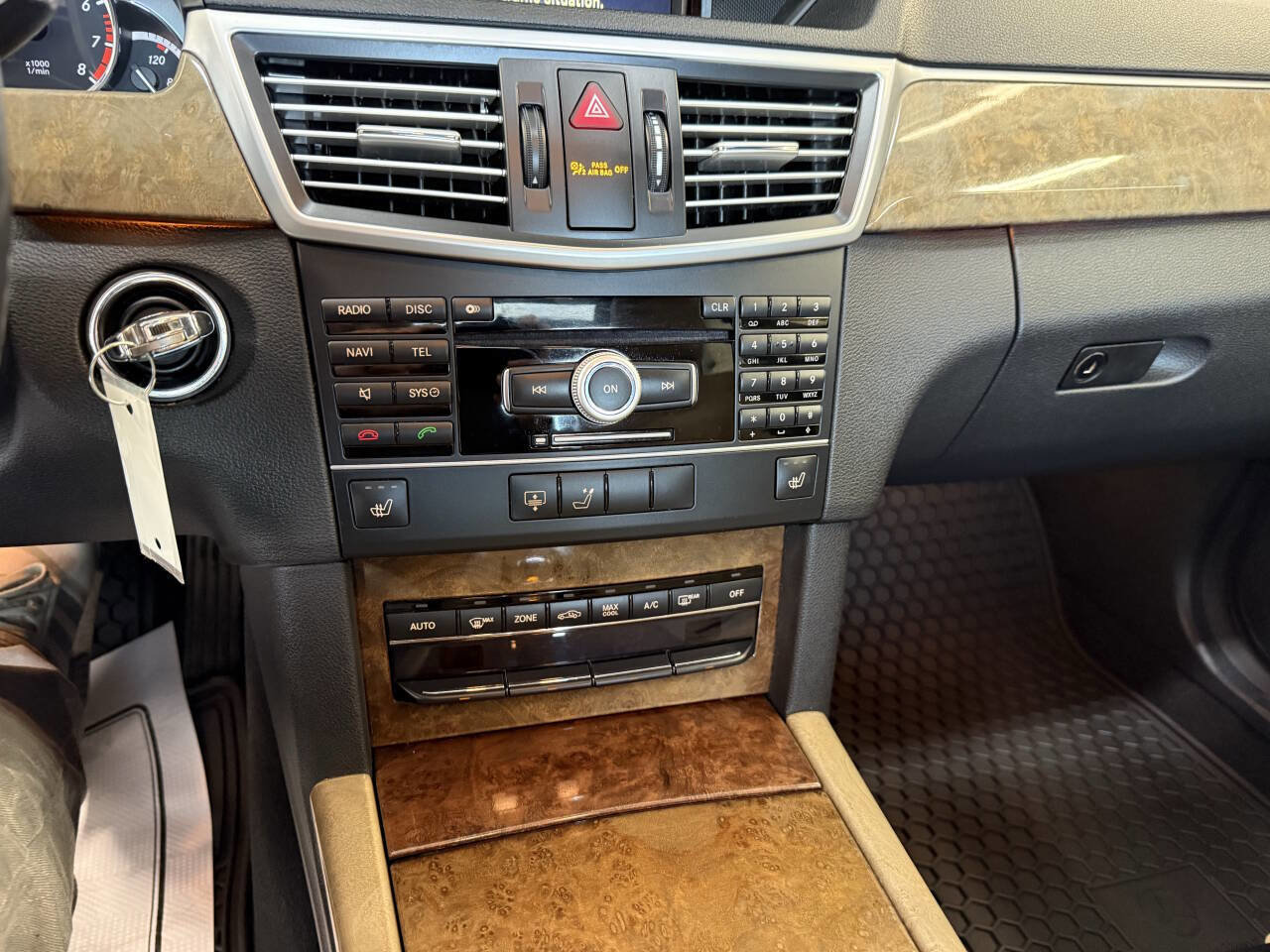 Used 2011 Mercedes-Benz E 350 Sedan image 11