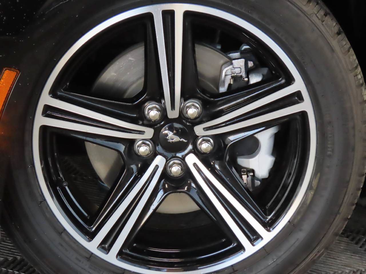 Used 2025 Ford Mustang Premium RWD image 6