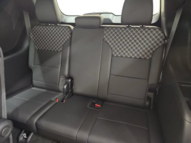 Used 2026 GMC Acadia Denali w/ Super Cruise Package AWD/4WD image 4