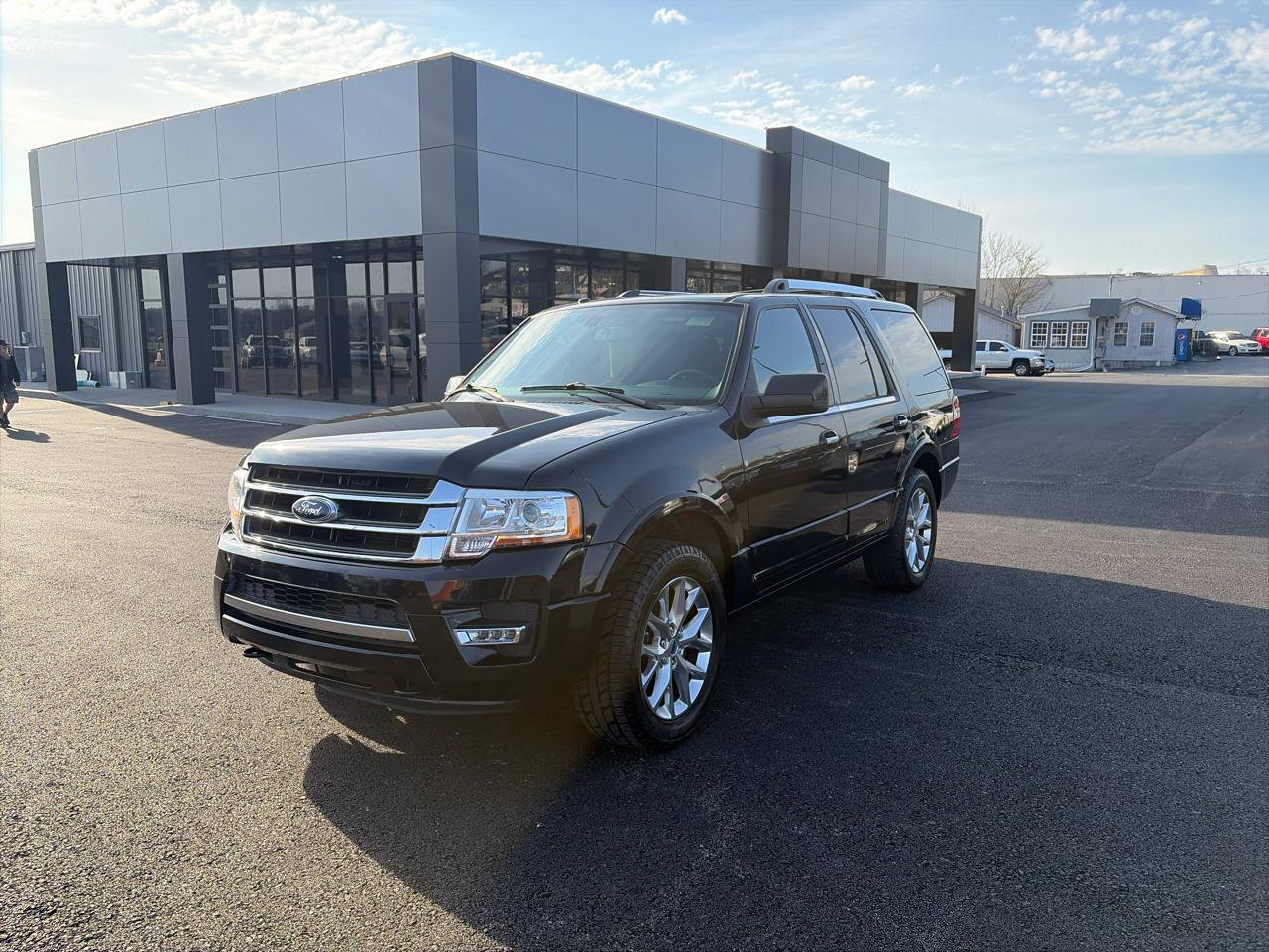 Used 2015 Ford Expedition Limited w/ Equipment Group 301A image 7
