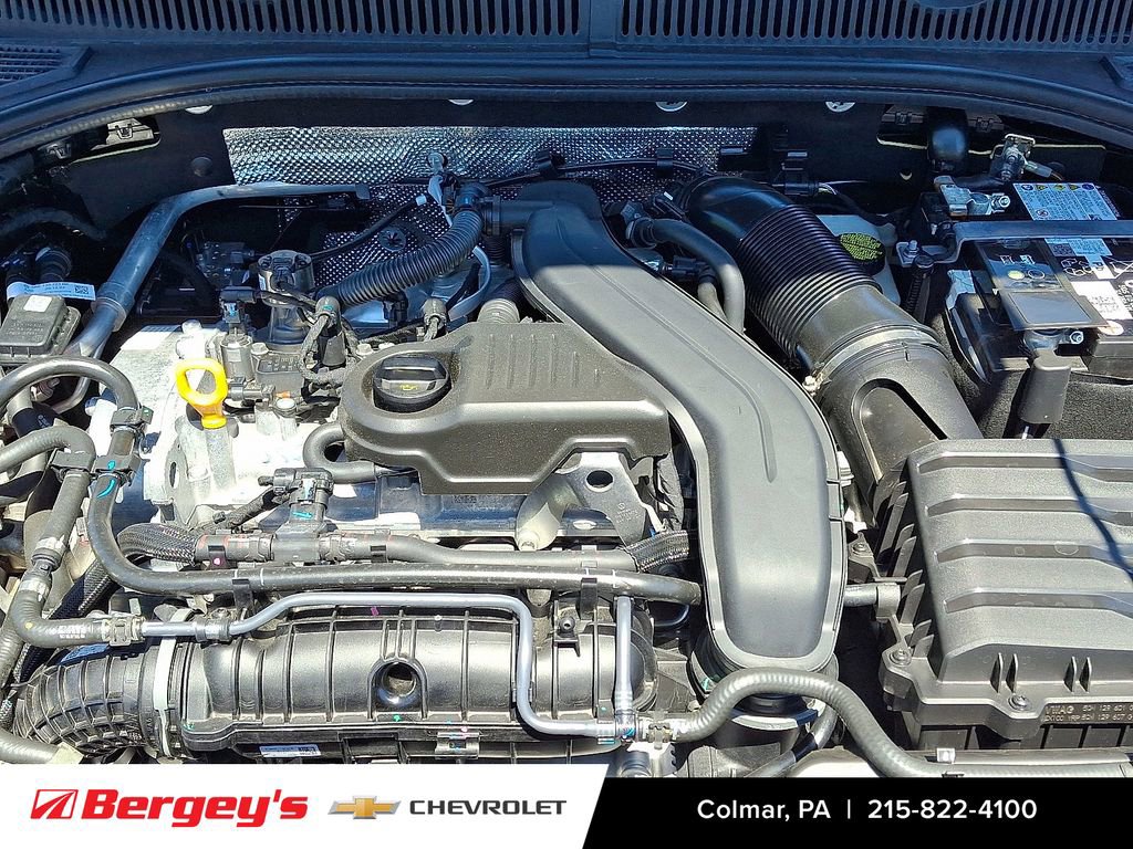 Used 2025 Volkswagen Jetta Sport FWD image 29