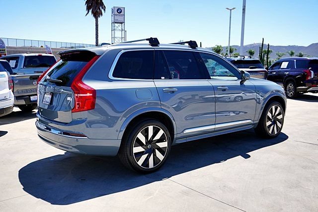 Used 2023 Volvo XC90 T8 Ultimate w/ Protection Package Premier AWD/4WD image 4