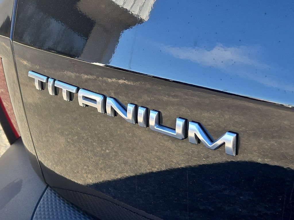 Used 2022 Ford Escape Titanium w/ Titanium Elite Package AWD/4WD image 34