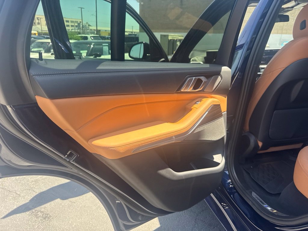 Used 2024 BMW X5 sDrive40i w/ M Sport Package RWD image 14