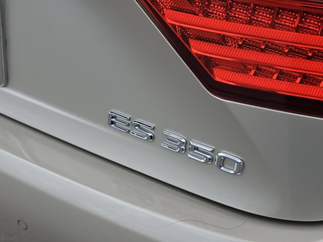 Used 2013 Lexus ES 350 w/ Luxury Pkg FWD image 6