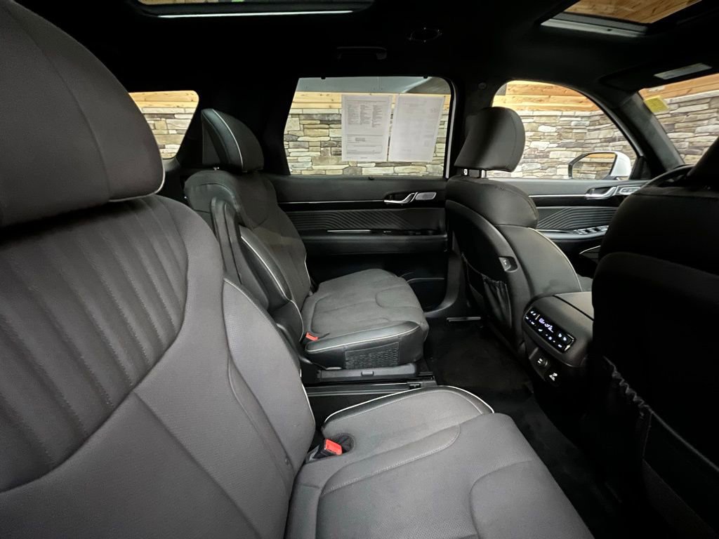 Used 2025 Hyundai Palisade Calligraphy image 34