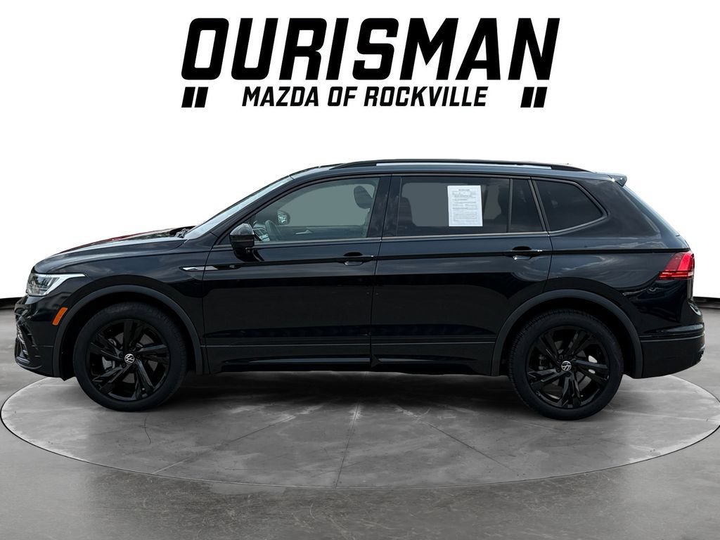 Used 2024 Volkswagen Tiguan SE R-Line FWD image 3