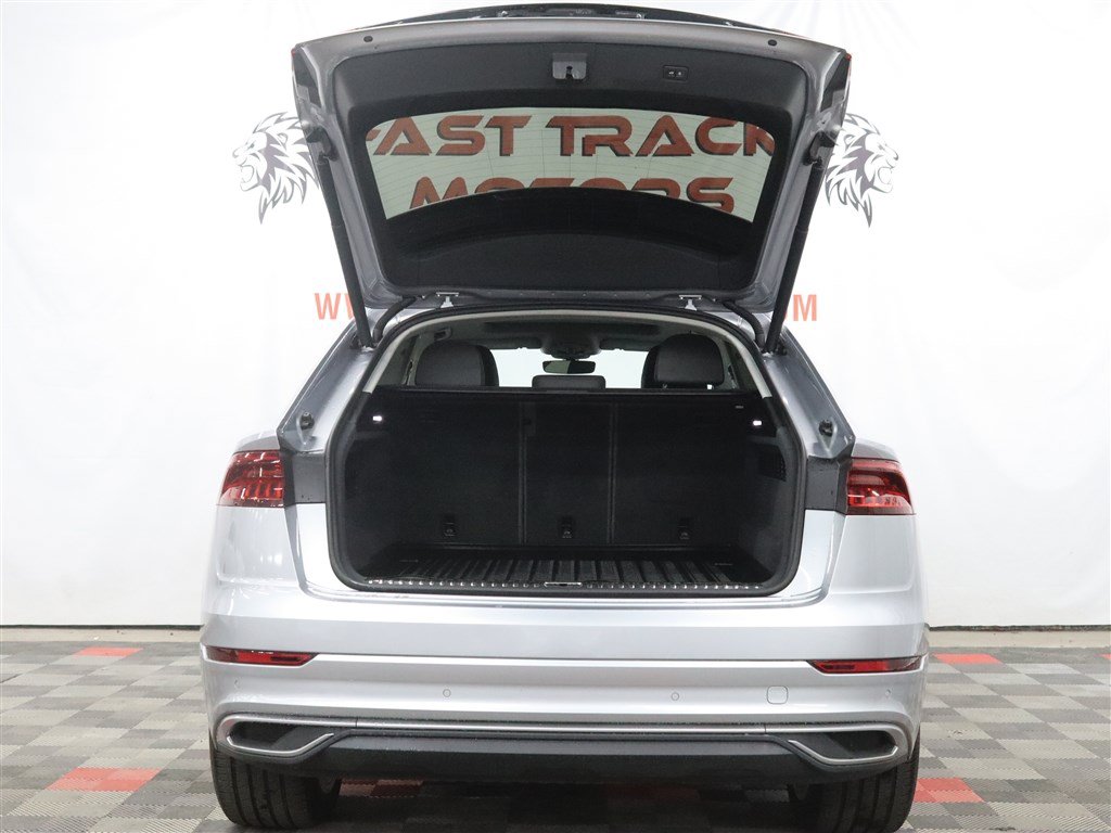 Used 2019 Audi Q8 Premium Plus w/ Premium Plus AWD/4WD image 6