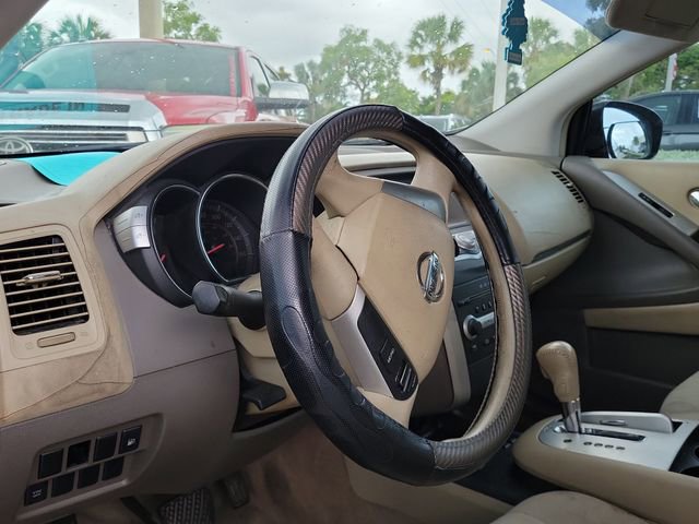 Used 2010 Nissan Murano S FWD image 3
