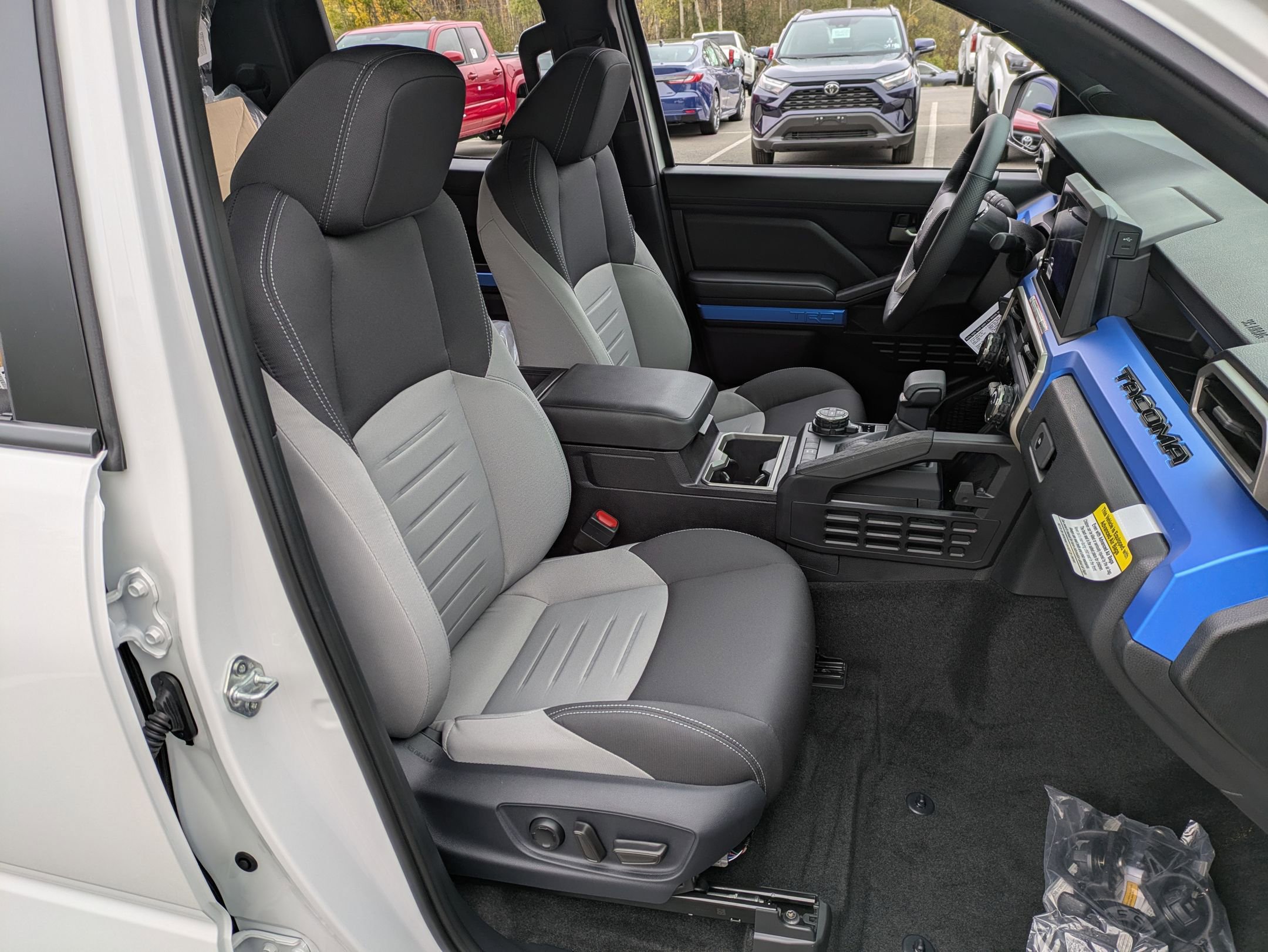 New 2025 Toyota Tacoma TRD Off-Road image 20