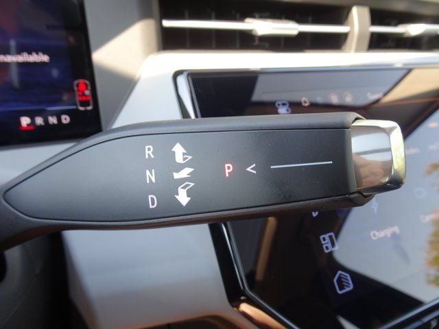 New 2027 Chevrolet Bolt RS w/ Super Cruise Package FWD image 10