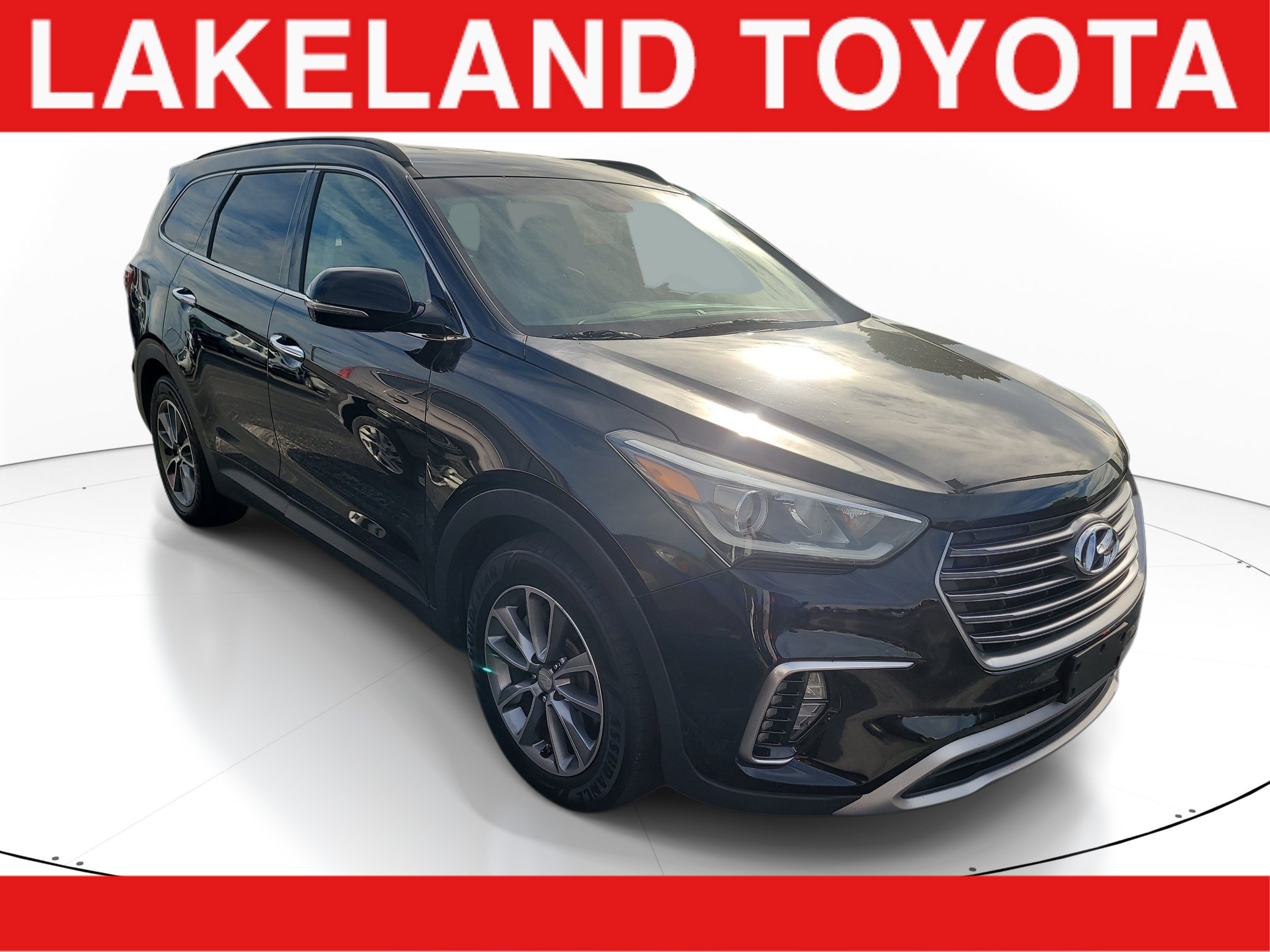 Used 2018 Hyundai Santa Fe SE w/ SE Premium Package 02