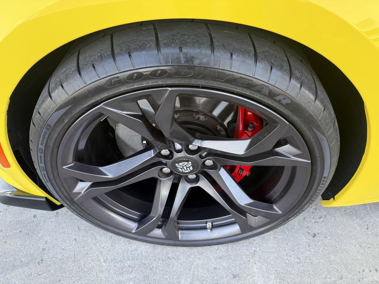 Used 2018 Chevrolet Camaro SS RWD image 46