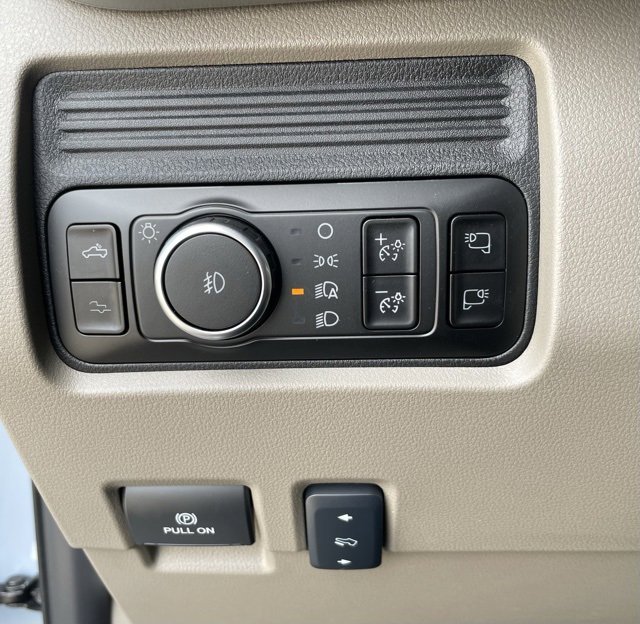 New 2025 Ford F350 Platinum w/ Platinum Plus Package image 22