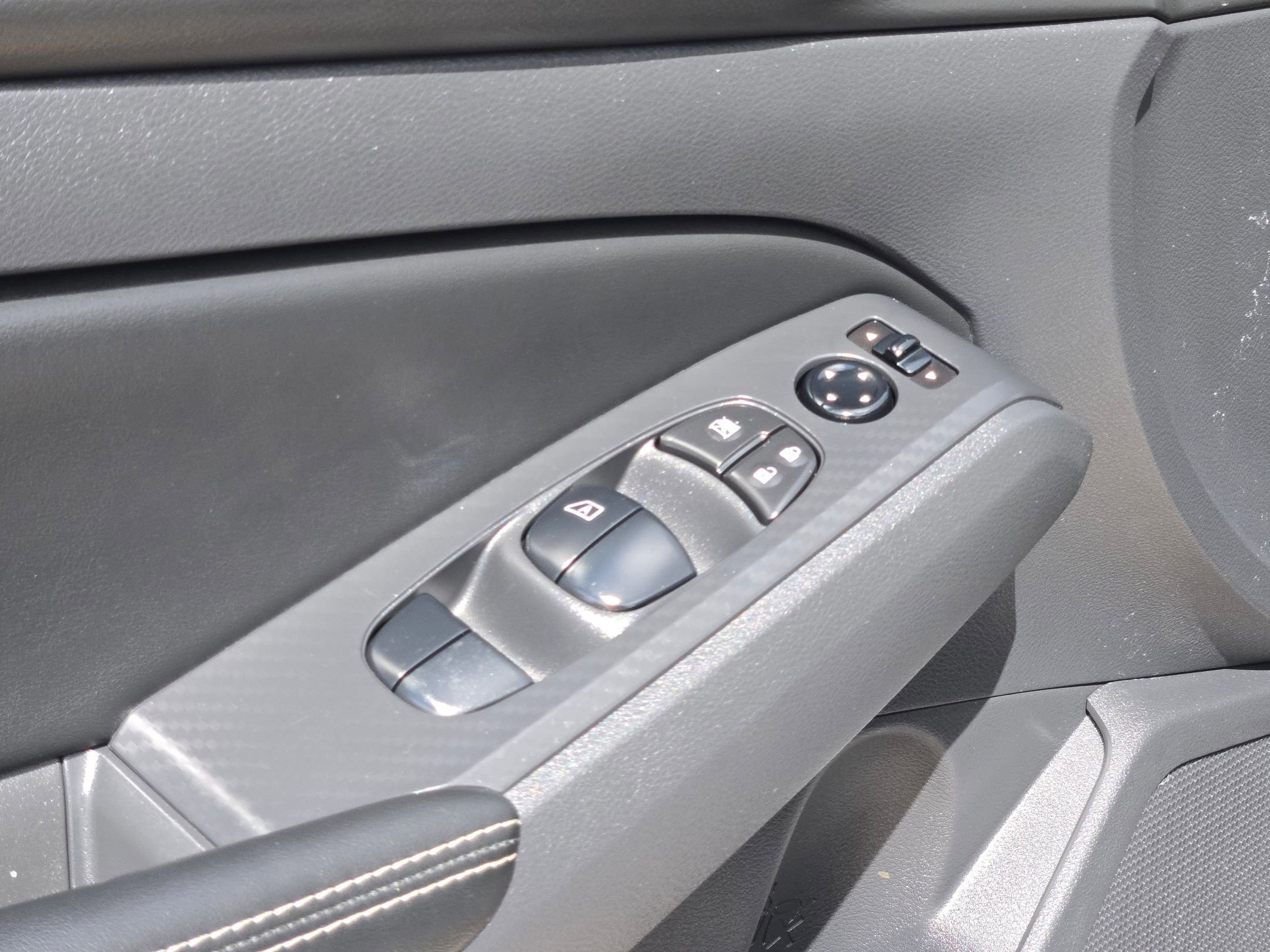 Certified 2025 Nissan Altima 2.5 SV image 12