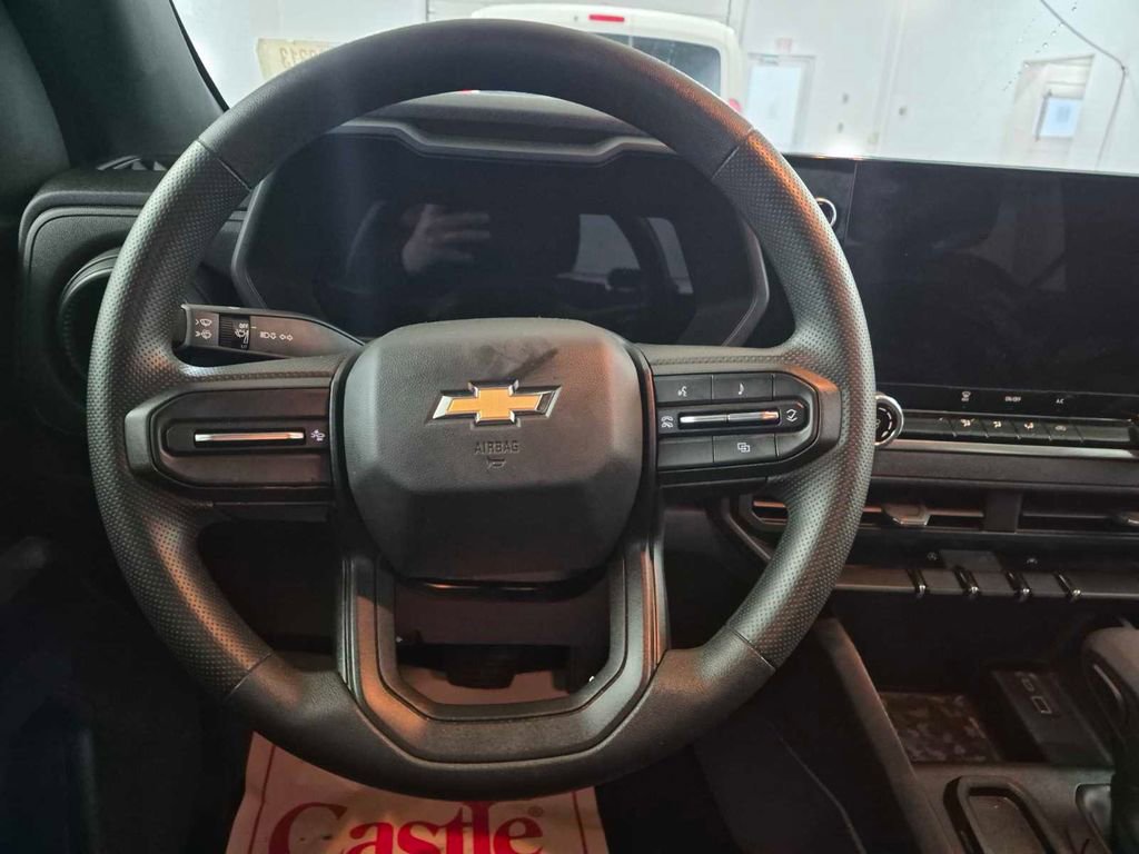 Used 2024 Chevrolet Colorado W/T image 7