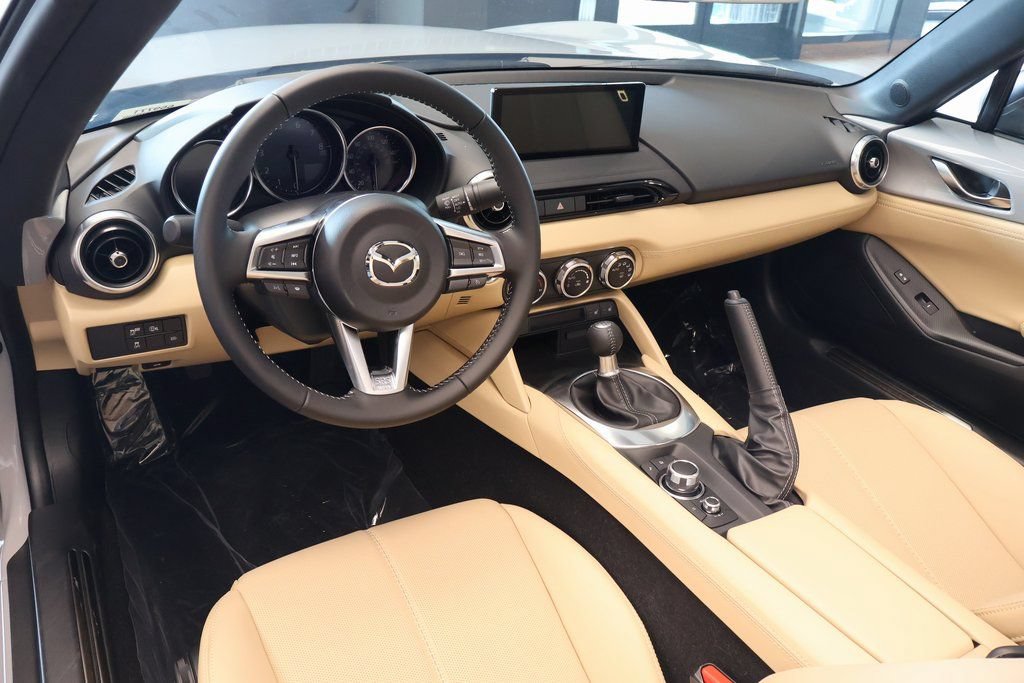 New 2026 MAZDA MX-5 Miata Grand Touring RWD image 3
