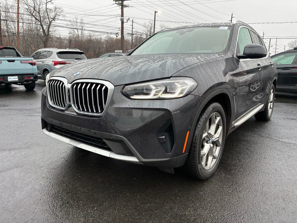 Used 2024 BMW X3 xDrive30i w/ Convenience Package AWD/4WD image 3