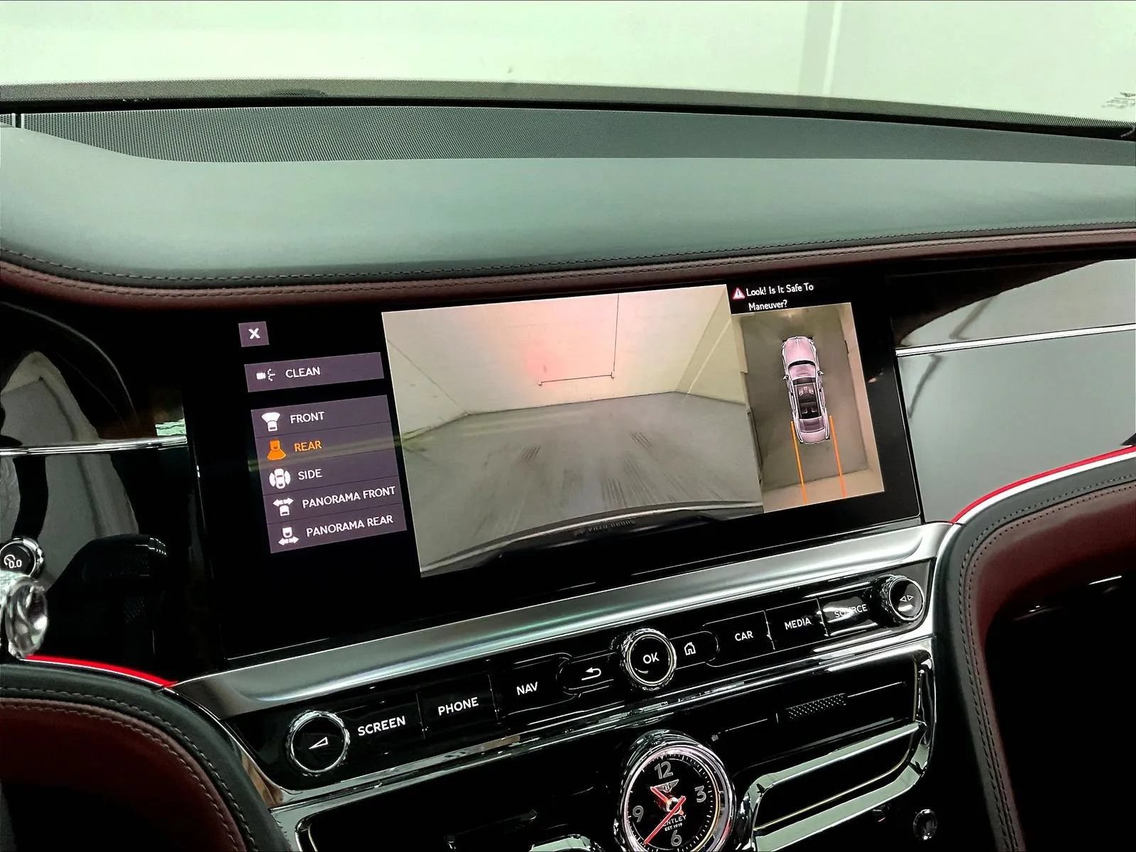 Used 2021 Bentley Flying Spur V8 AWD/4WD image 26