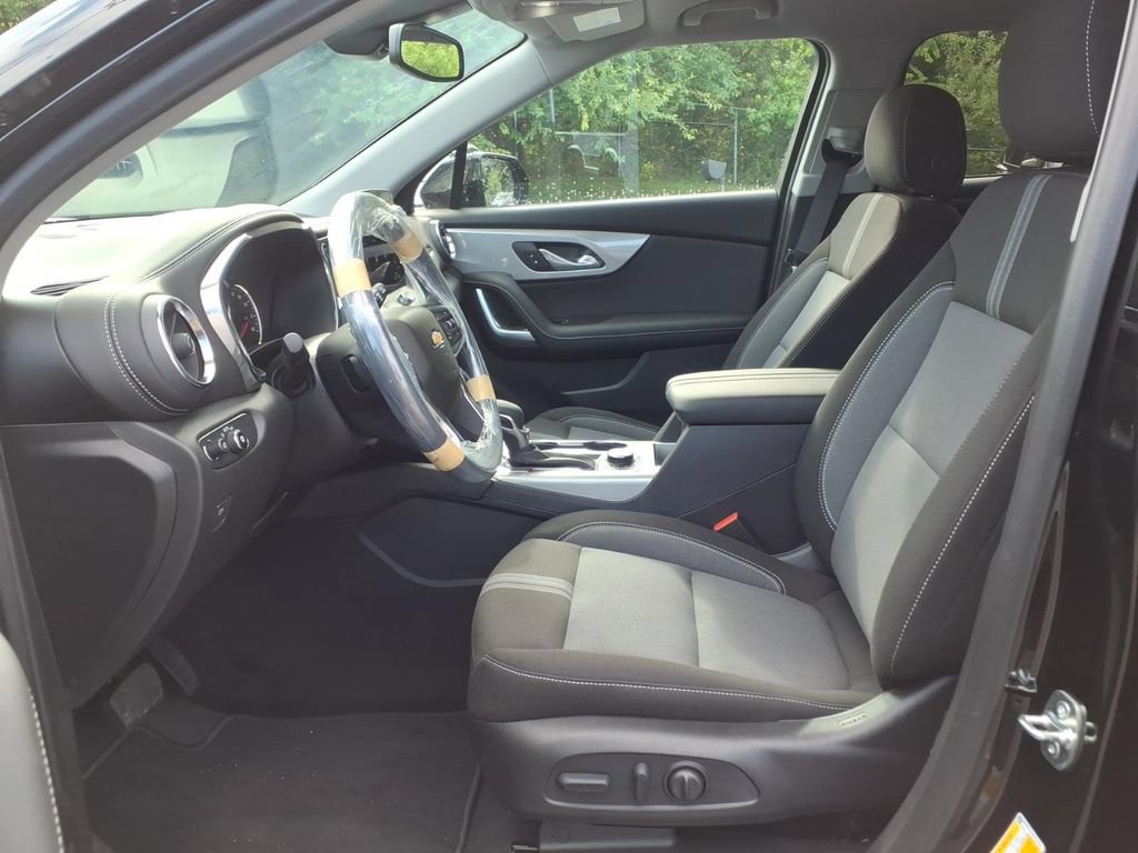 New 2026 Chevrolet Blazer LT w/ Convenience Package FWD image 11