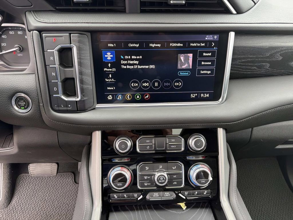 Used 2021 GMC Yukon XL Denali w/ Denali Premium Package image 35