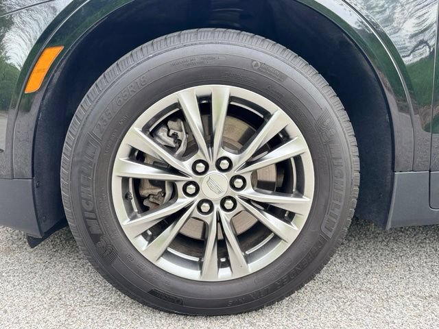 Used 2023 Cadillac XT5 Premium Luxury AWD/4WD image 2