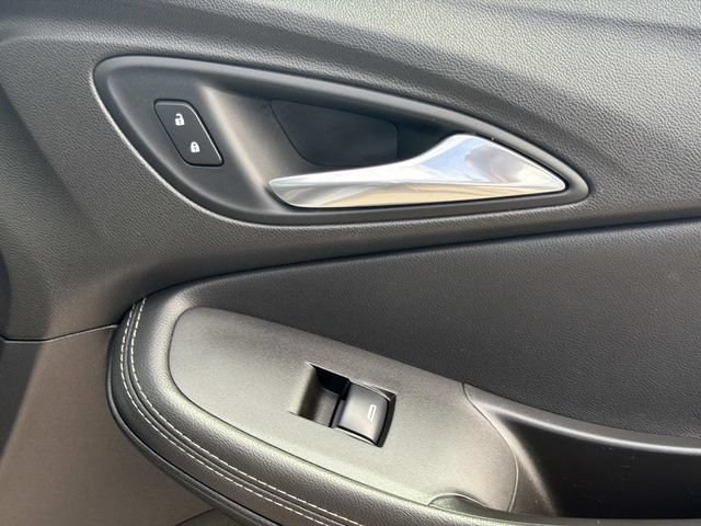 Used 2021 Buick Encore GX Preferred FWD image 18