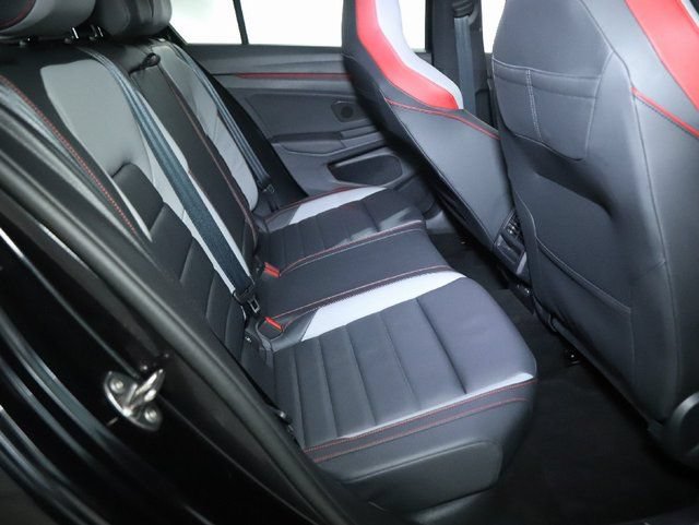 Used 2024 Volkswagen GTI SE FWD image 31