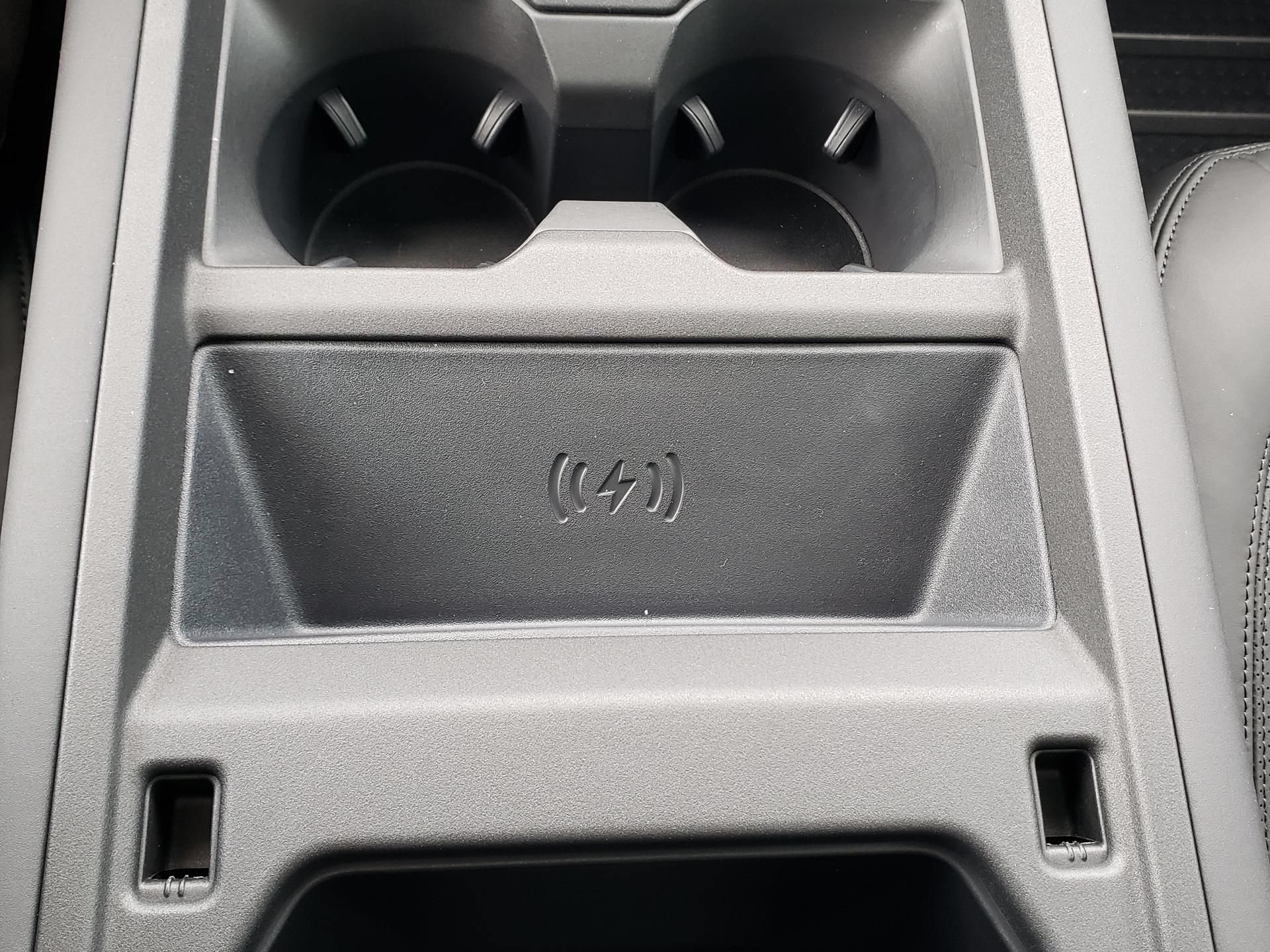 New 2026 Land Rover Defender 110 AWD/4WD image 22