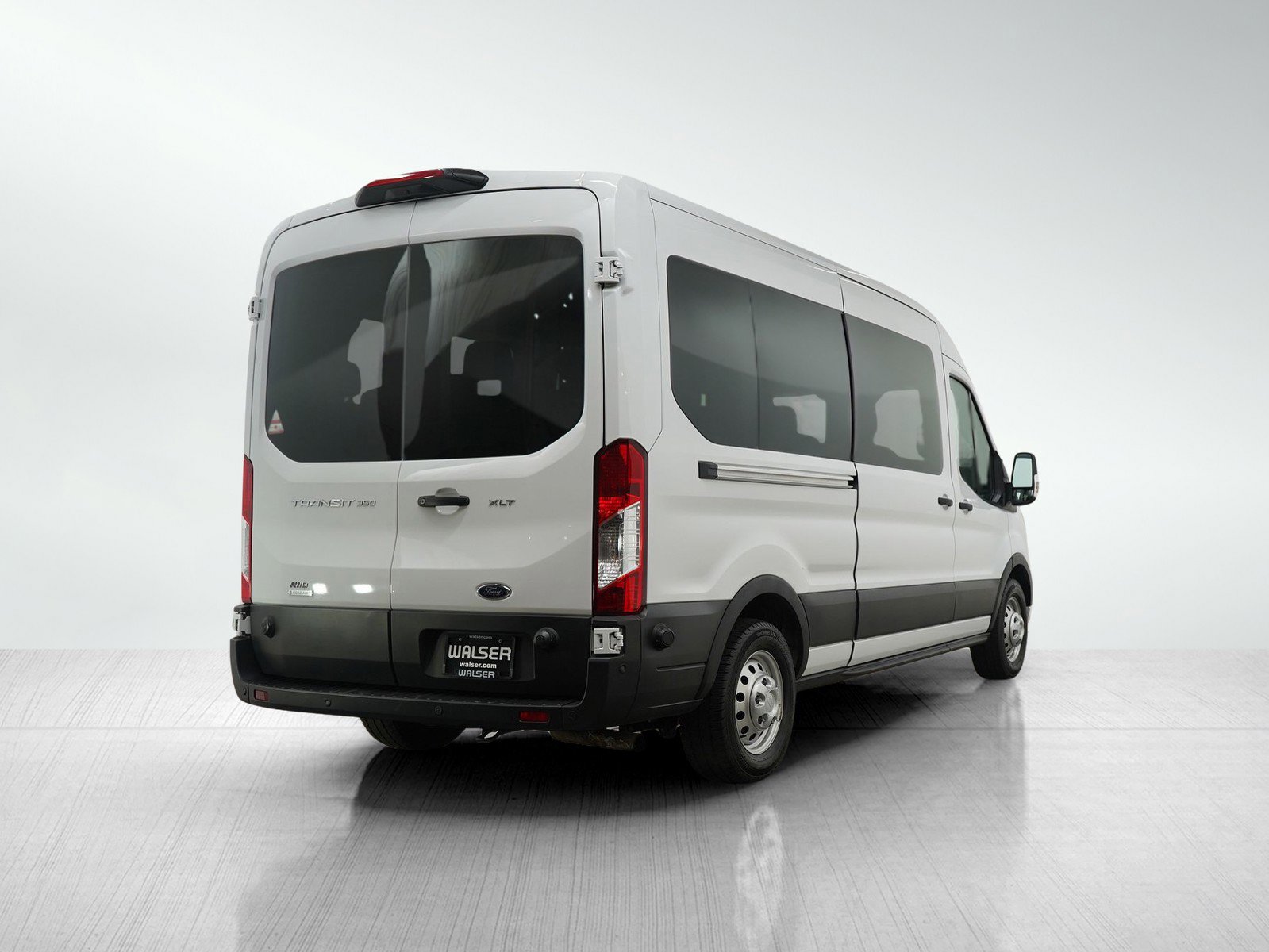 Used 2024 Ford Transit 350 XLT image 5