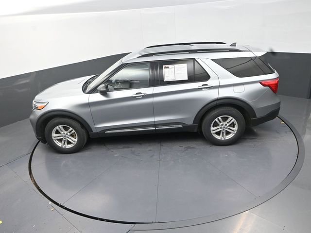Used 2024 Ford Explorer XLT w/ Equipment Group 202A image 14