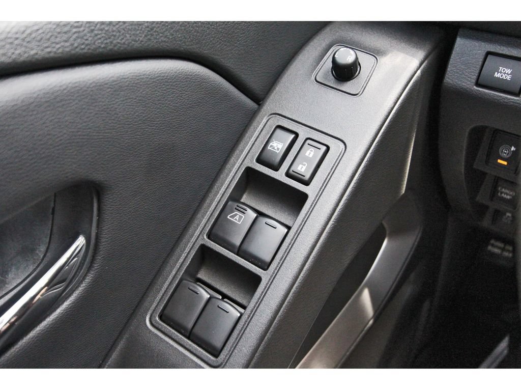 Used 2025 Nissan Frontier SV w/ SV Convenience Package RWD image 21