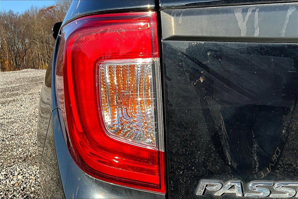 Used 2021 Honda Passport Sport image 25