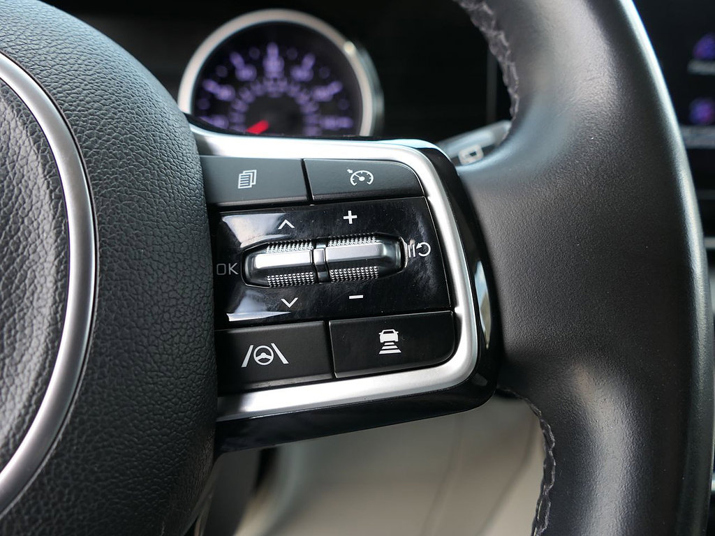 Used 2022 Kia Carnival SX FWD image 13