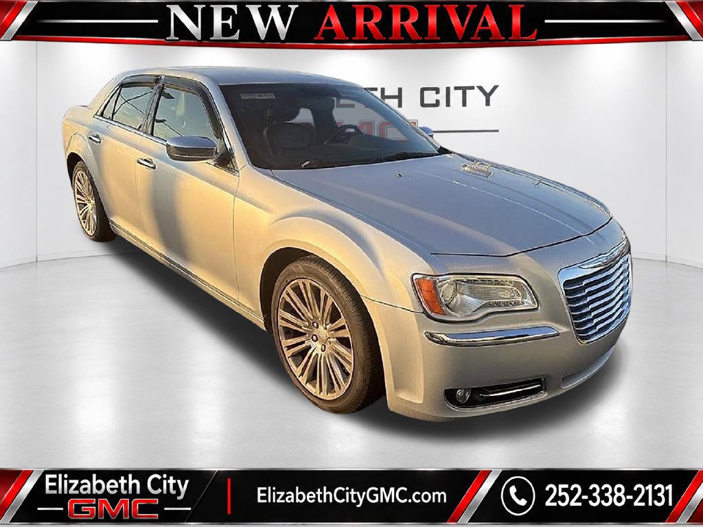 Used 2012 Chrysler 300 Limited RWD image 1