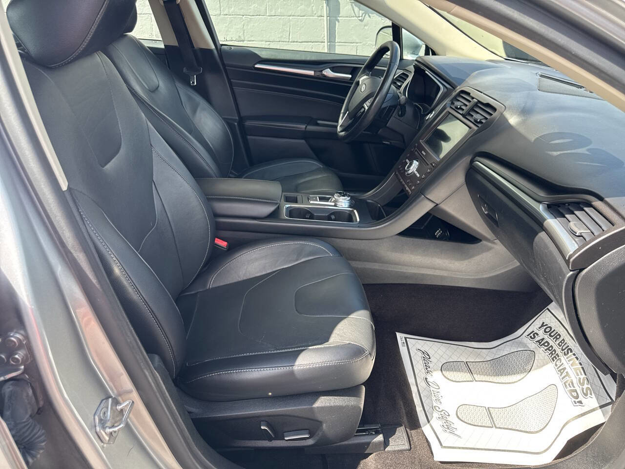 Used 2020 Ford Fusion Titanium image 26