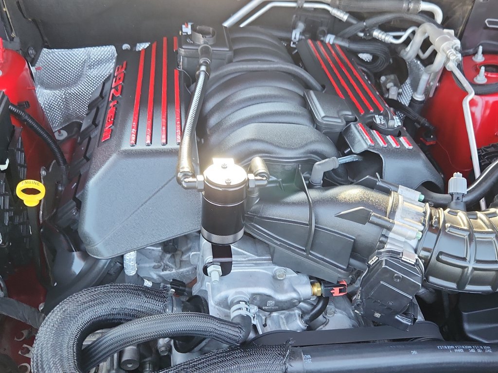 Used 2021 Dodge Durango SRT w/ Technology Group AWD/4WD image 17