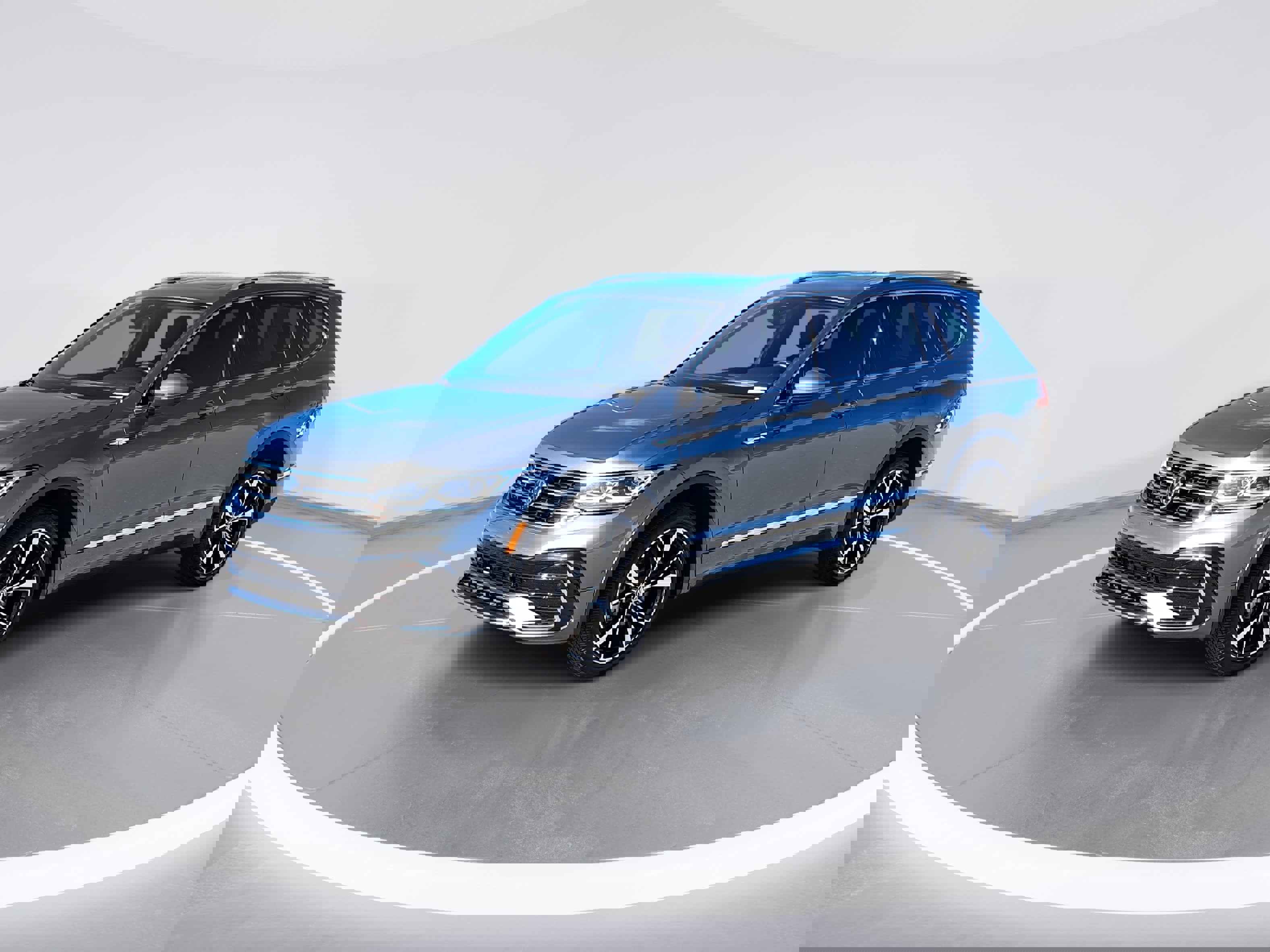 Certified 2024 Volkswagen Tiguan SEL R-Line image 7