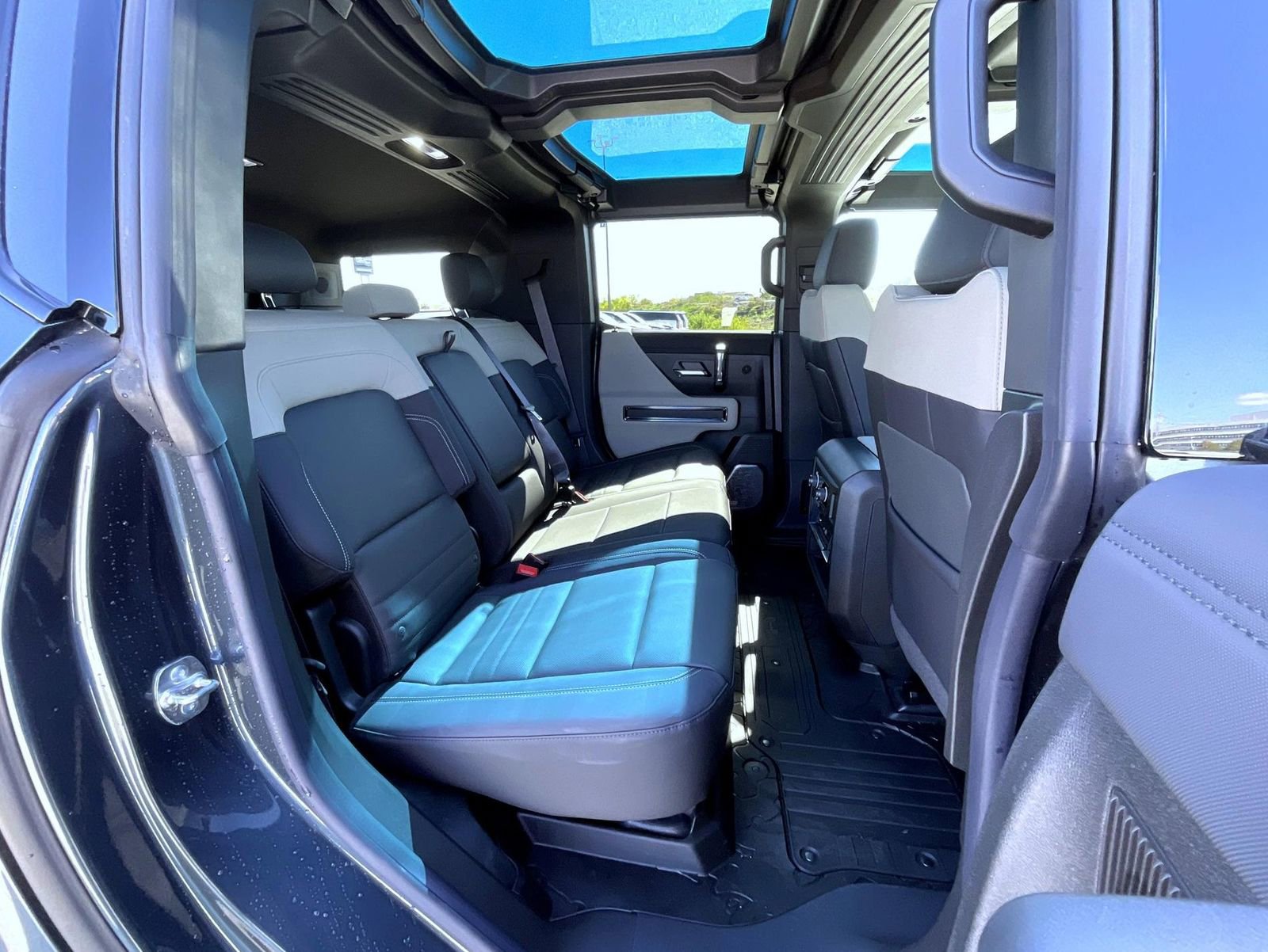 New 2026 GMC Hummer EV SUV image 18