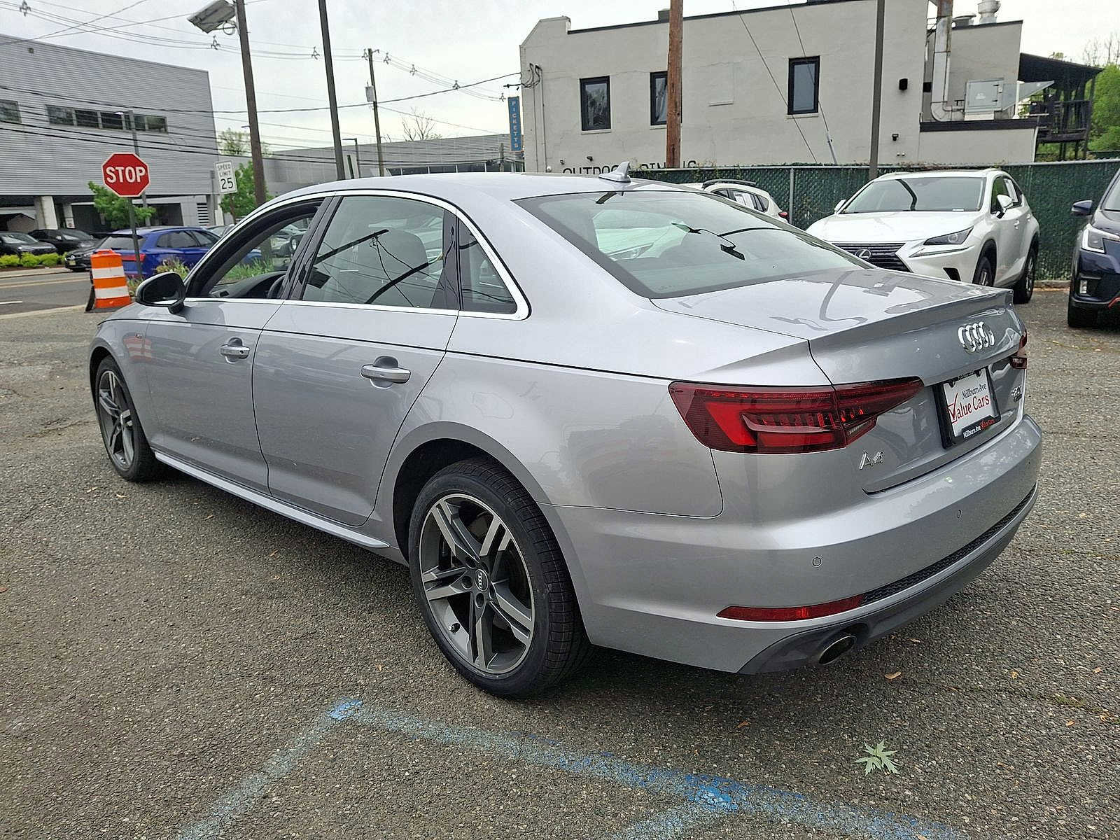 Used 2018 Audi A4 2.0T Premium Plus w/ Premium Plus Package AWD/4WD image 22