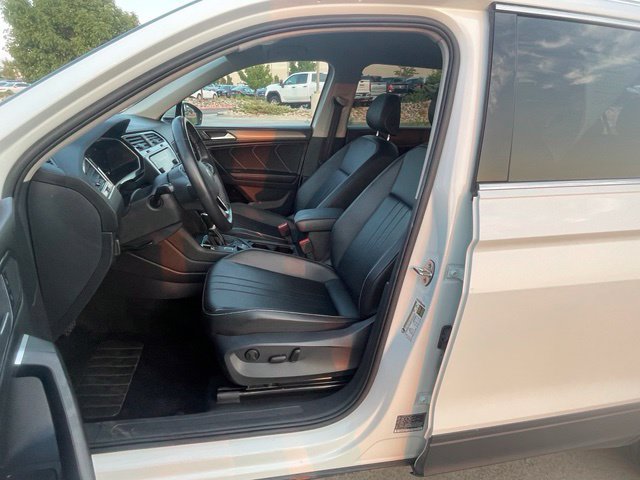 Used 2024 Volkswagen Tiguan SE AWD/4WD image 25