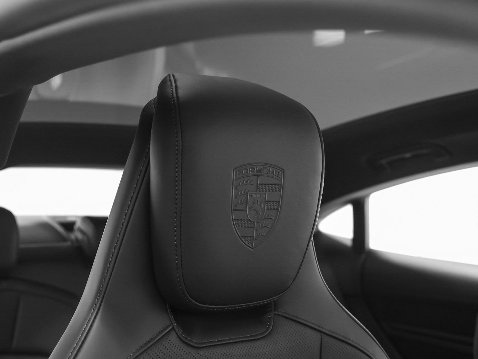 New 2026 Porsche Taycan image 29