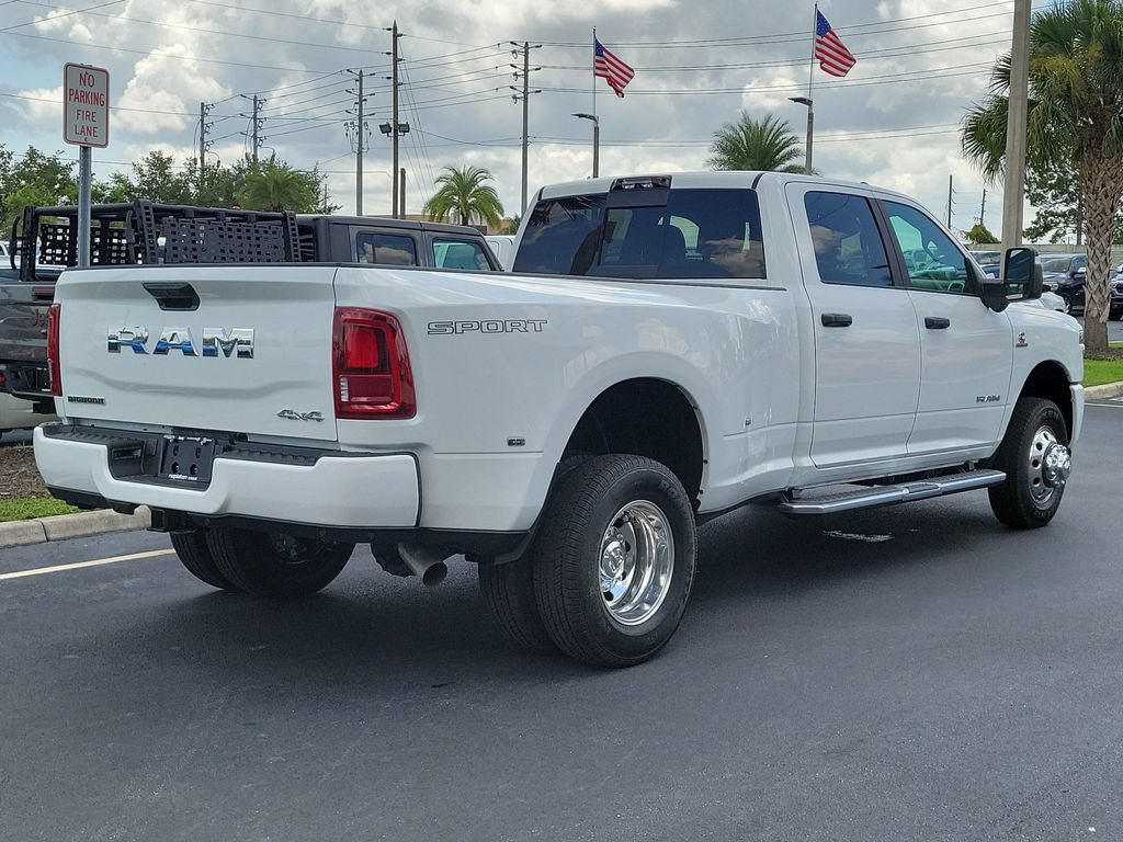 New 2026 RAM 3500 Big Horn AWD/4WD image 6