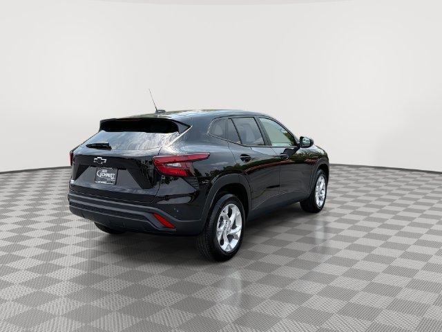 New 2026 Chevrolet Trax LS w/ LS Convenience Package FWD image 10