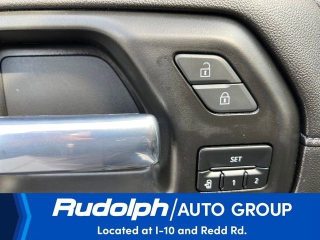 Used 2023 GMC Sierra 2500 Denali w/ Denali Ultimate Package image 15