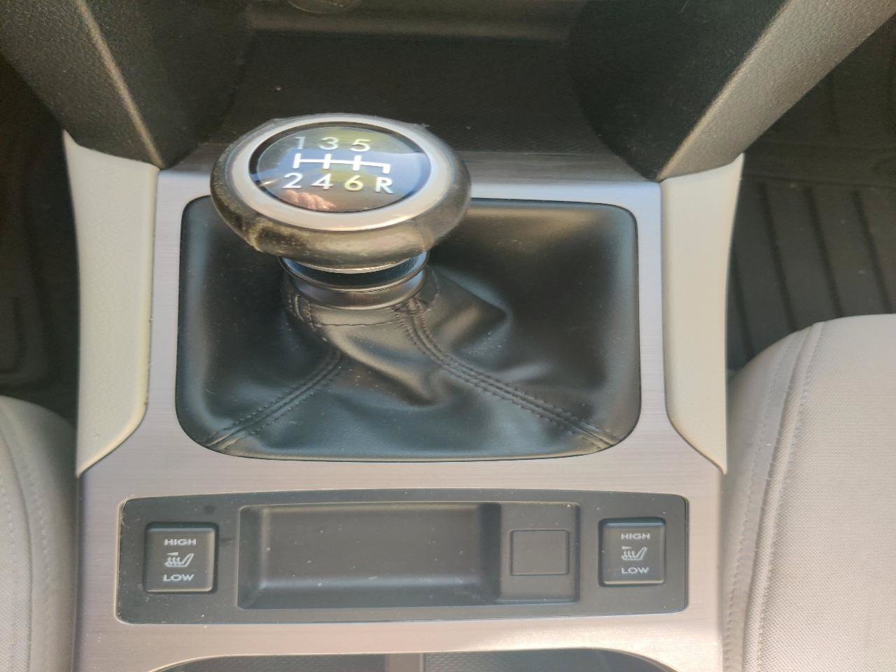 Used 2014 Subaru Outback 2.5i Premium AWD/4WD image 10