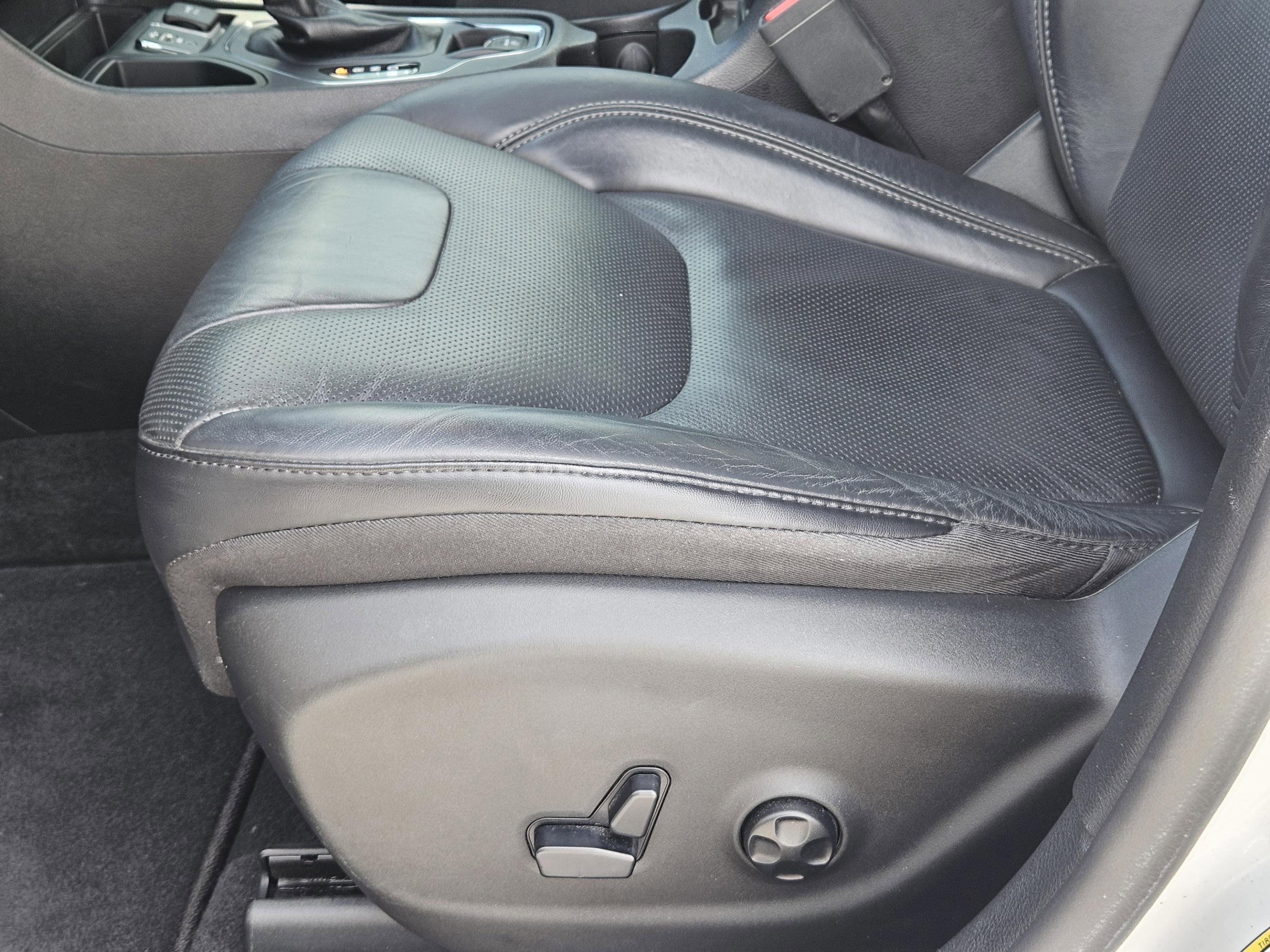 Used 2021 Jeep Cherokee Latitude Lux image 22